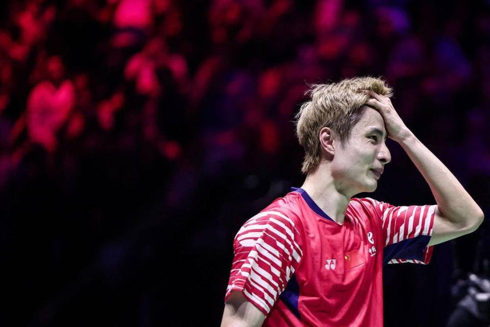 最终以, 项目的首枚, 夺得冠军